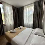Bed & Breakfast Vellezrit Guri Theth