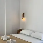 Bed & Breakfast Vellezrit Guri Theth