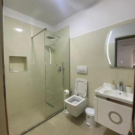 Bed & Breakfast Vellezrit Guri