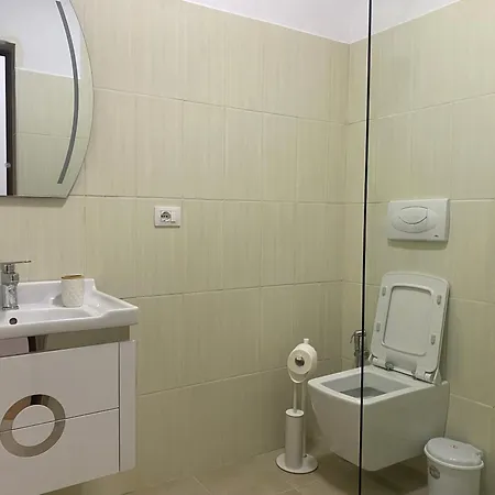 Vellezrit Guri 3* Theth
