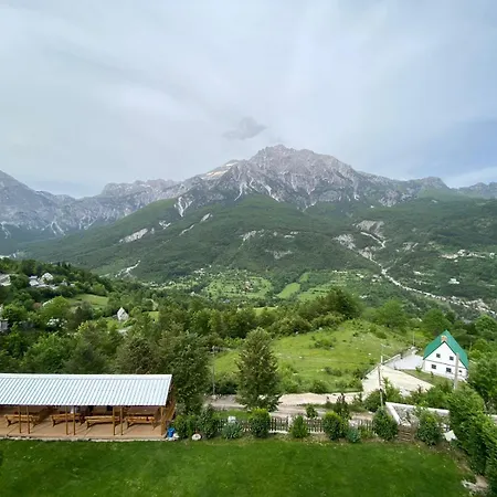 Vellezrit Guri Bed & Breakfast Theth
