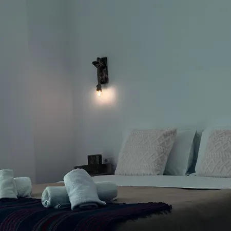 Vellezrit Guri 3* Theth