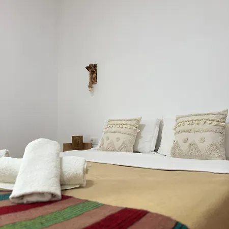 Bed & Breakfast Vellezrit Guri