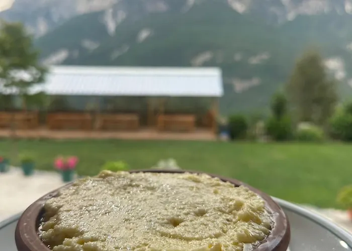 Frühstückspension Vellezrit Guri 3*