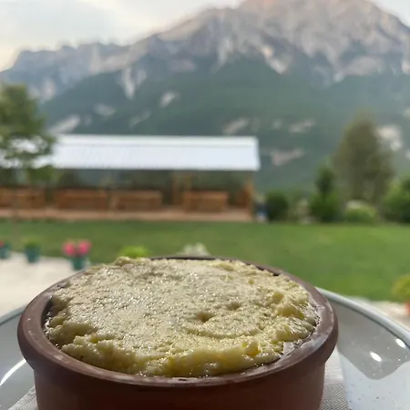 B&B Vellezrit Guri 3*