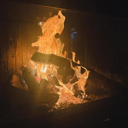 Vellezrit Guri 세스