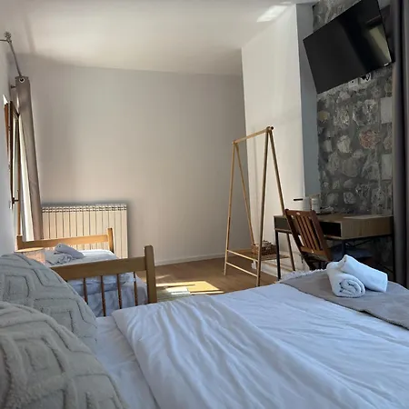 Nocleg ze śniadaniem Vellezrit Guri